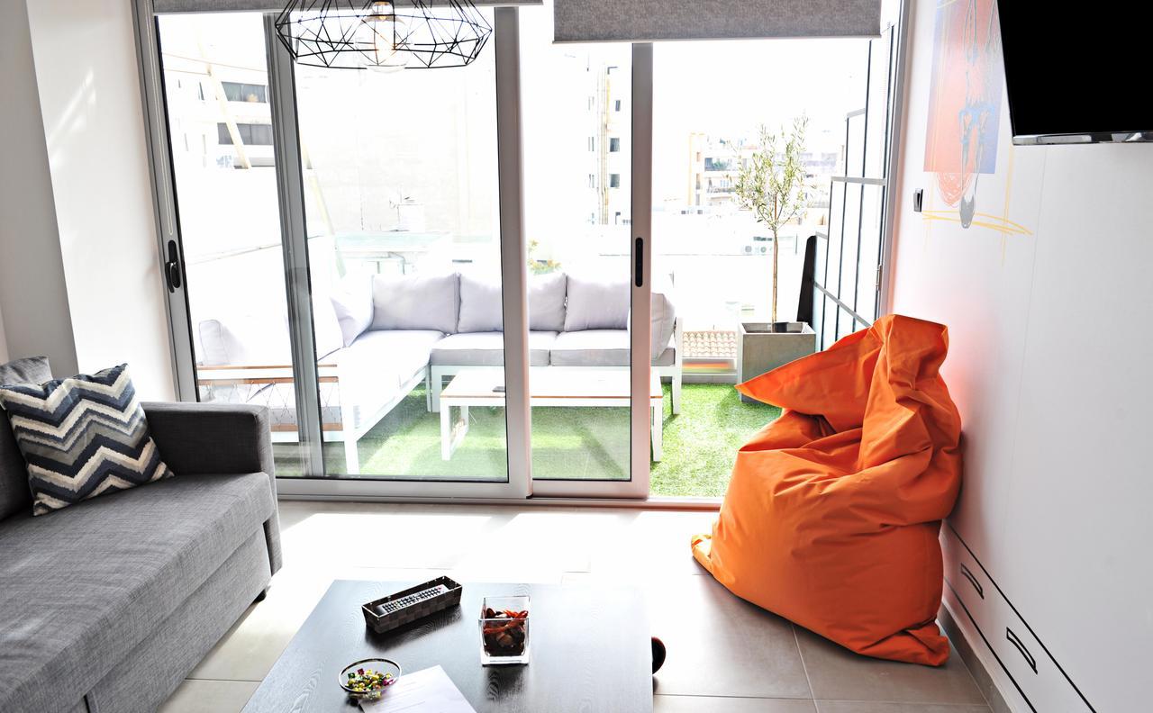 Deluxe Family Suite Terrace